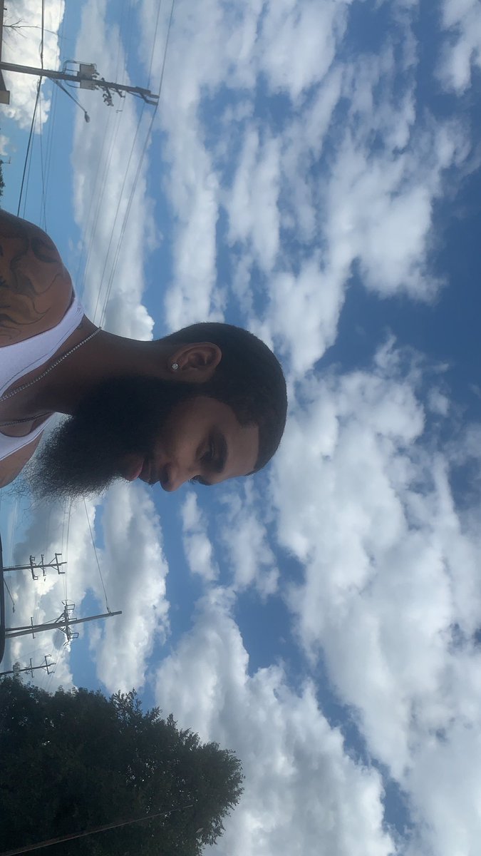 TRUStoryBruiser's tweet photo. I’m on my OVO #NothingWasTheSame 🤳 #WhoDidItBetter😂 https://t.co/yviqqHe4zc