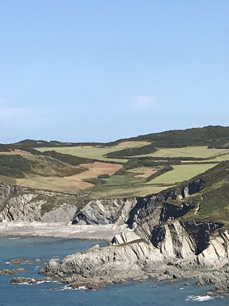 JeanEd70's tweet photo. Yesterday in #northdevon #putsborough #mortehoe #commodorehotel #instow https://t.co/qlkz7OIhOp