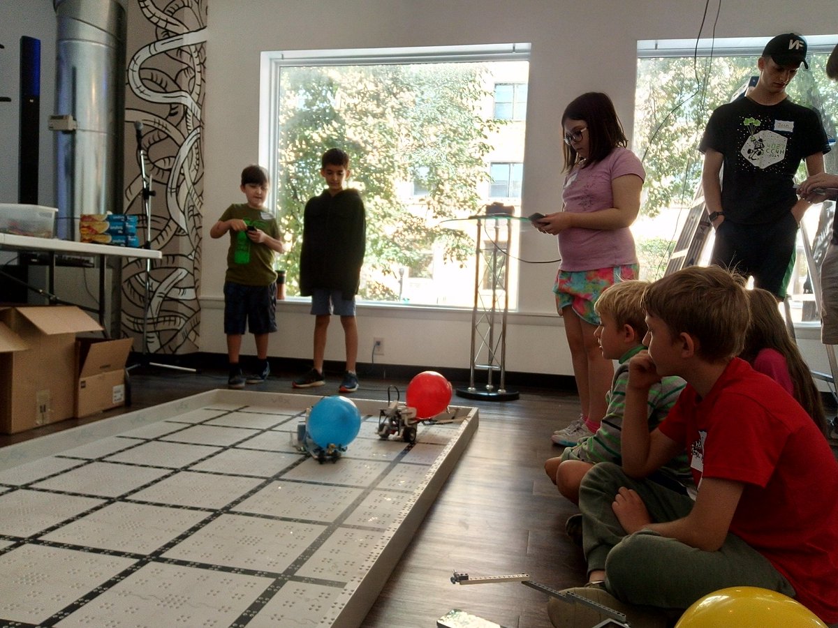 CC4H_Robotics's tweet photo. Had a great day at CC4H summer camp! https://t.co/1oOS23BY0g