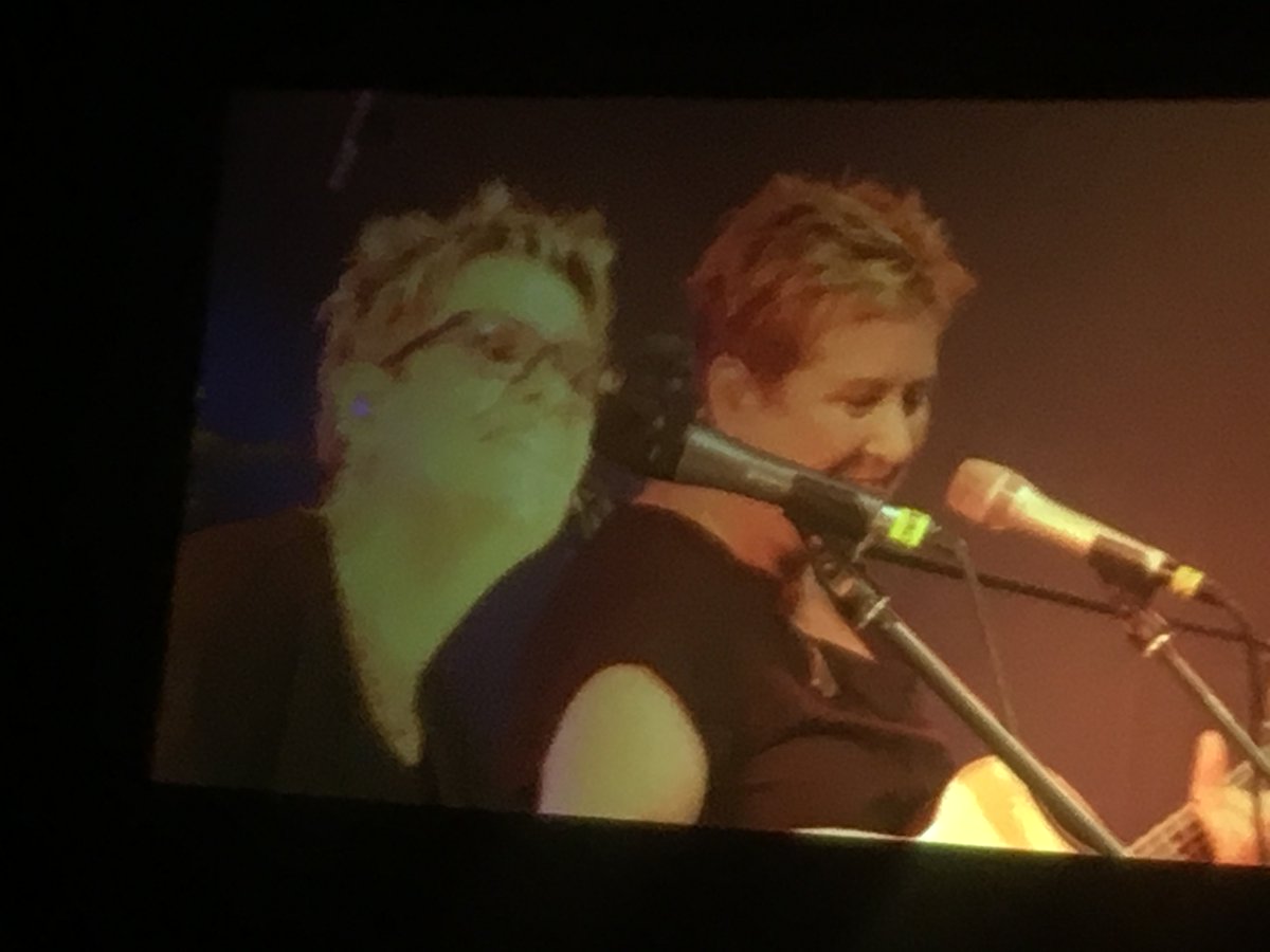 PaulaRyanMusic's tweet photo. Outstanding @DaphneFlight on #Bellstone ##stage @shrewsburyfolk #shrewsbury #folk #festival #standing #ovation https://t.co/GPImRnOt5Q