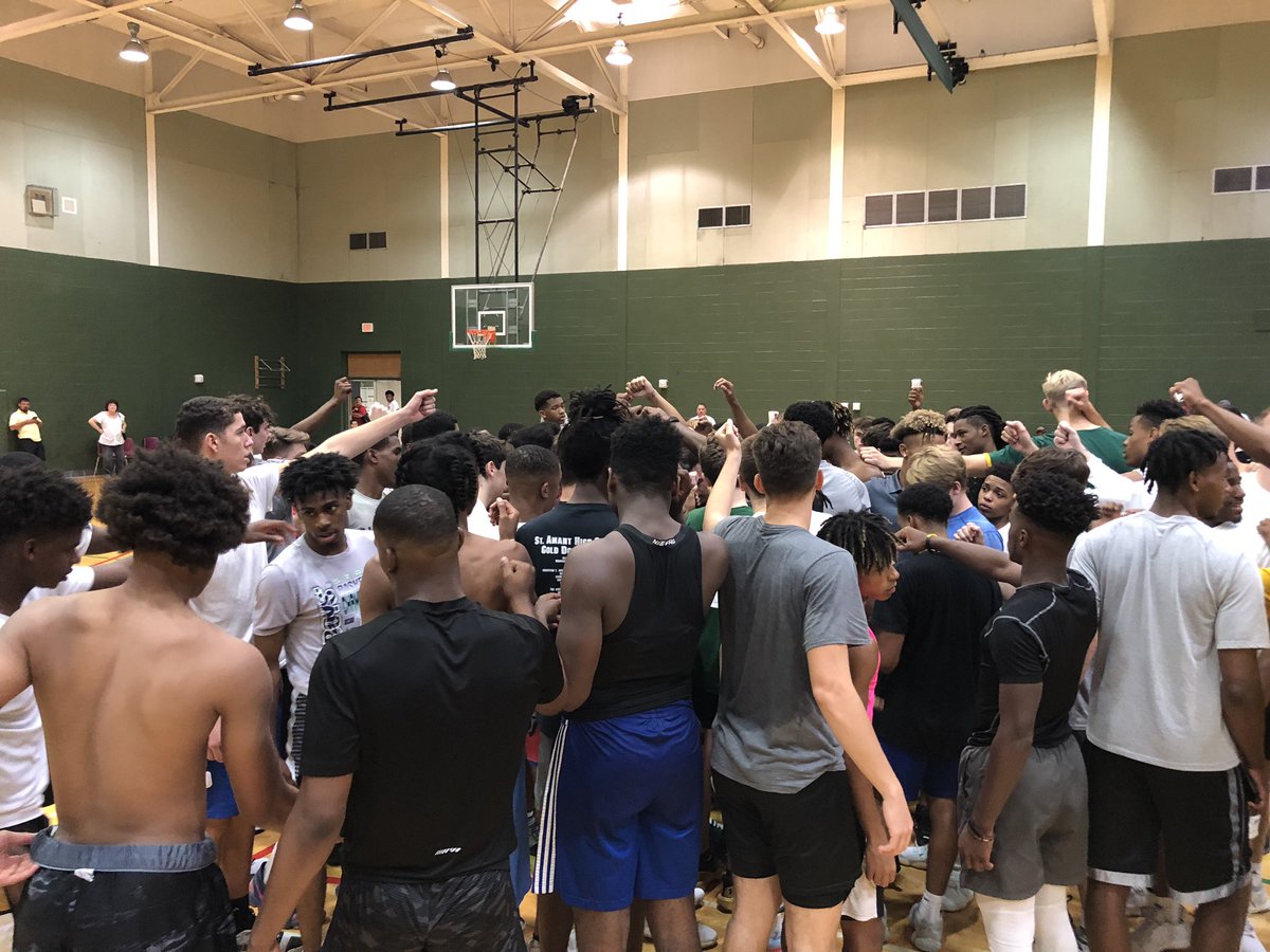 LionUpMBB's tweet photo. Some want it to happen, some wish it would happen, others make it happen. Shoutout to all the players that MADE IT HAPPEN today at our Elite Camp! Very impressed with the talent, effort, determination, and commitment that was displayed today. #LionUp #JoinThePride 🦁🏀 https://t.co/HyqJxM04n9