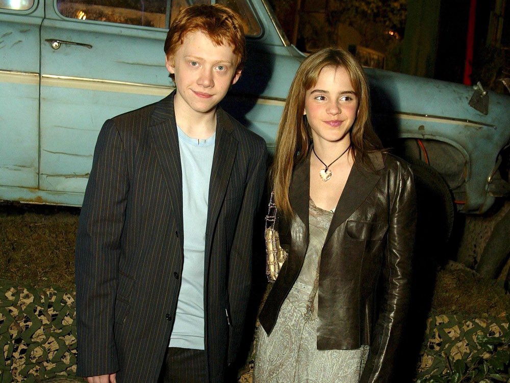 Happy birthday to Rupert Grint who pplayed the adorable Ron Weasley in the HP series xx 