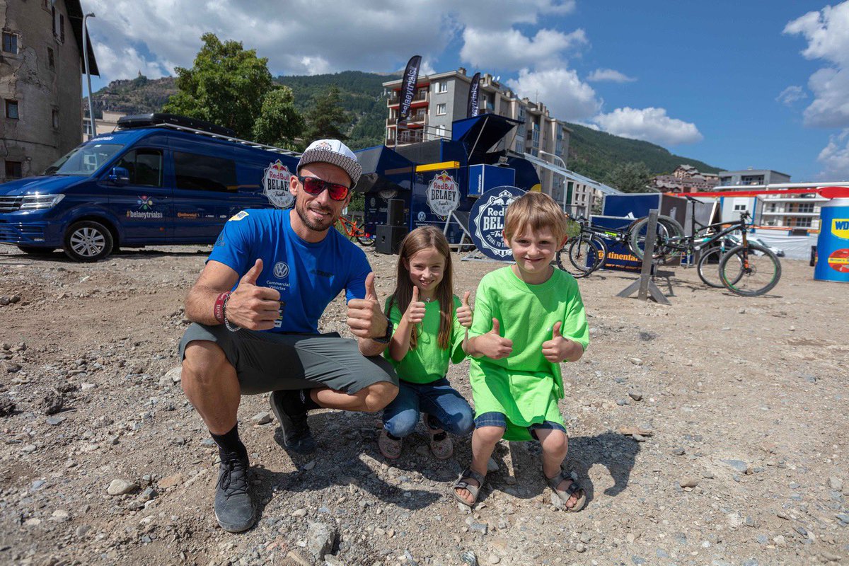 snow_cab's tweet photo. Gravity Gates 2019. Great event, good looking team, wonderful to meet lots of new potential partners for both summer and winter transfers.
.
.
#gravitygates #mtb #downhill #briancon #skiresorttransfers #transfers #snowcab #mountainlifenow #alps #hautealps #myhautealps #mountain https://t.co/Q30jDHKWdt