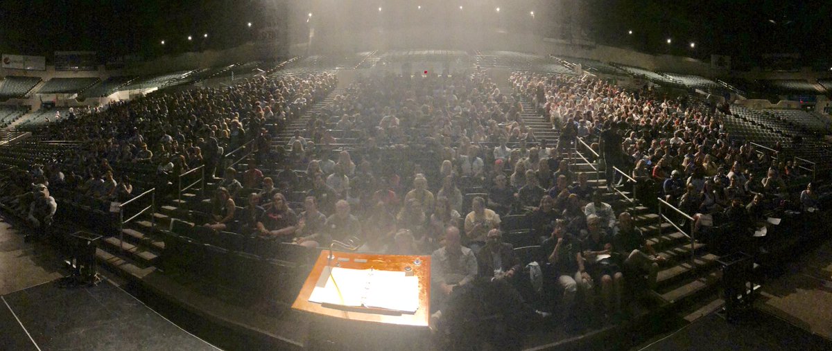 coachdgates's tweet photo. Enjoyed spending time with 1st year @CLE_State students at Magnus Fest #CLEstate2023 #GoVikes #CLEstate #GreenInk #HugsandHigh5s #3Cs https://t.co/vcAdaP6YiN