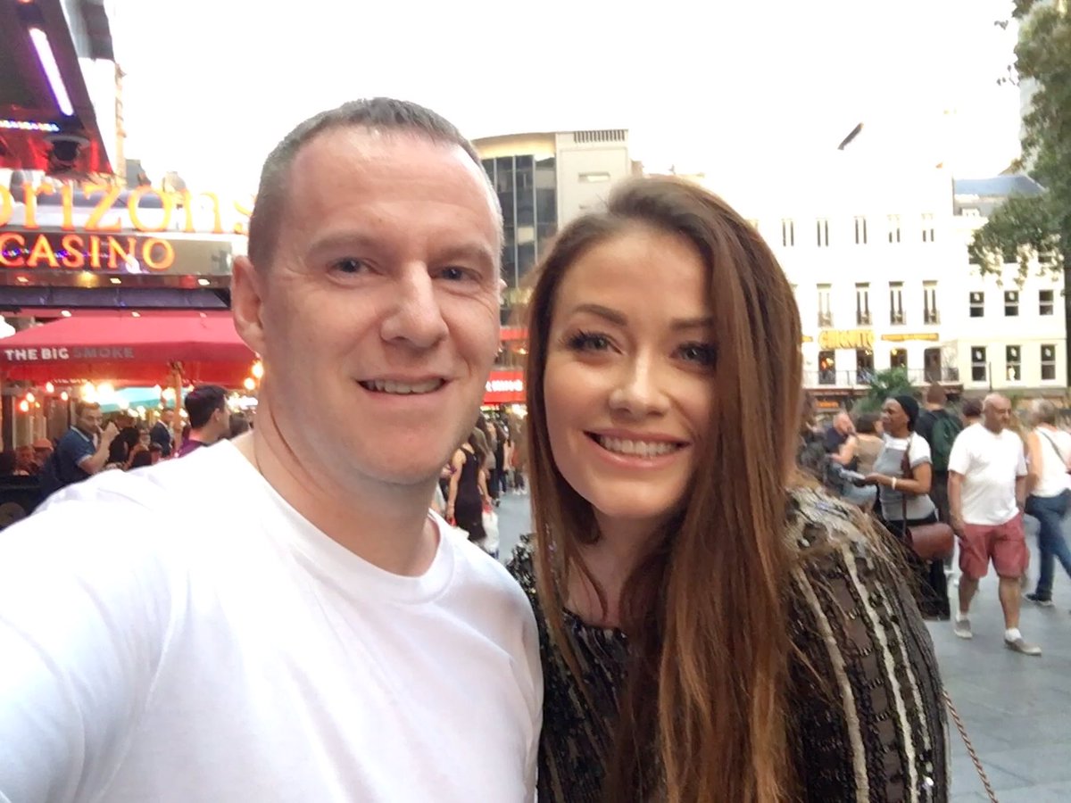 Meeting the lovely Jess Impiazzi today in London. Thank you for the photo @jess_impiazzi #jessimpiazzi #actress #celebritybigbrother #exonthebeach #model #theseven #theonlywayisessex