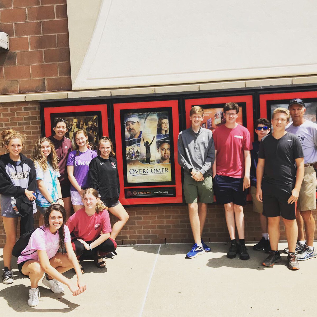michelledelk19's tweet photo. @davidsonacademy HSXC spending Saturday in style. The @OvercomerMovie displayed the truth of WHO to find your identify in. I pray that my athletes and others who watch Overcomer are reminded who they are in Christ β€οΈ #DAXC πΎ https://t.co/GCQddiZimI
