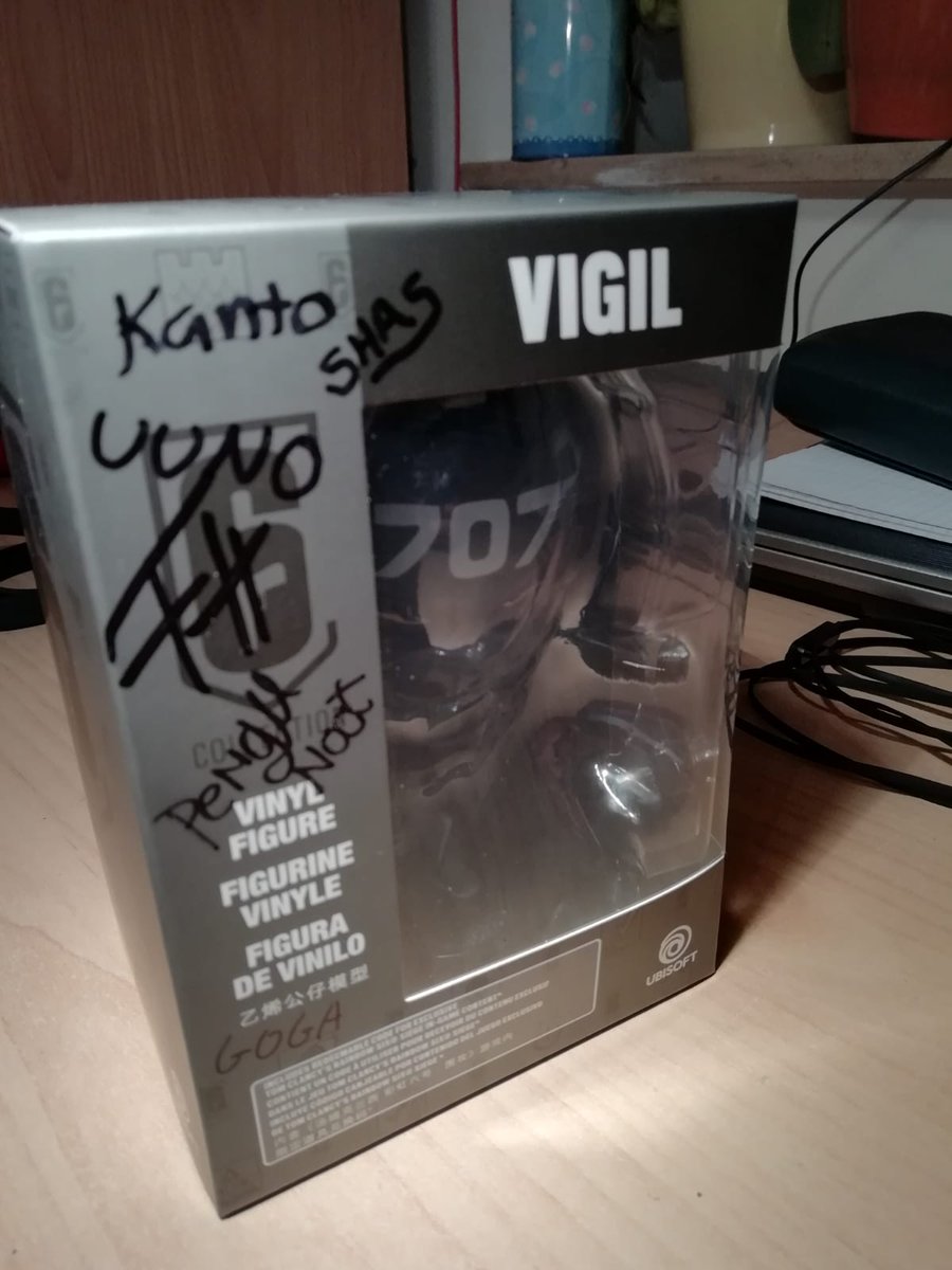 Met the R6S-Team of <a href="/G2esports/">G2 Esports</a> today at #gamescom2019 
Thank you very much
<a href="/G2Pengu/">G2Pengu</a> <a href="/G2_Fabian/">KidsSkys</a> @G2Goga @G2UUNO @G2Kantoraketti @G2_Sua @G2SHAS