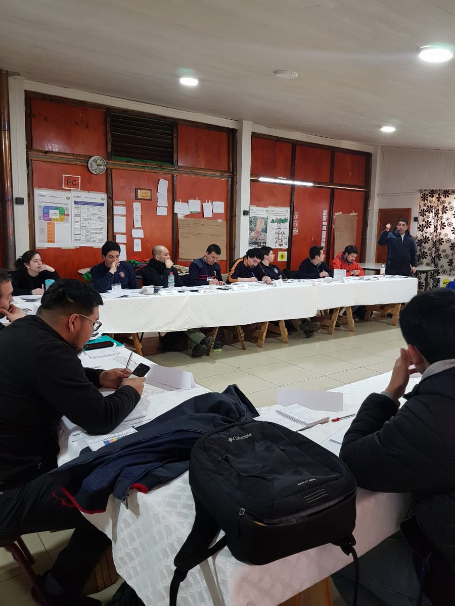 ANB14LosRios's tweet image. Este fin de semana continua Curso Intermedio de Sistema de Comando de Incidentes en Cuerpo de Bomberos La Union. Participan Voluntarios del Cuerpo de Bomberos Valdivia, Los Lagos, Paillaco, Máfil y La Unión.

#CISCI
#Regional
#CbLaUnión

@ANB14LosRios