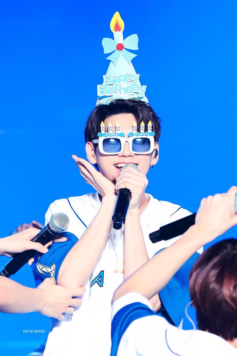 Khongkookkik's tweet photo. 🎈🎉Happy Ong Day🎉🎈

✨เนื่องในวันเกิดคุณอง แจกCD เป๊ปซี่ 1แผ่น ขอให้เฉพาะชาว WELO นะคะ รีเล้ย~

💖รักเจ้าเด็กกันไปนานๆน้าา~💖❤️❣️
📍สุ่ม วันที่ 25 4ทุ่มค่ะ

#ONG_HAPPY_DAY
#옹성우_생일축하의_순간 https://t.co/nHybmB4mQB