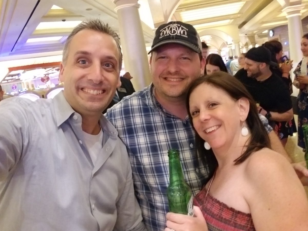 mikemc1979's tweet photo. @Joe_Gatto @jamessmurray I wanted to thank you for taking a moment,one year ago today. It was just 2 months,2 days before my wife, Jennifer passed away unexpectedly.She was so thrilled and talked about it for days! I can't thank you enough for the big smile this put on her face. https://t.co/GYePPK3aHL