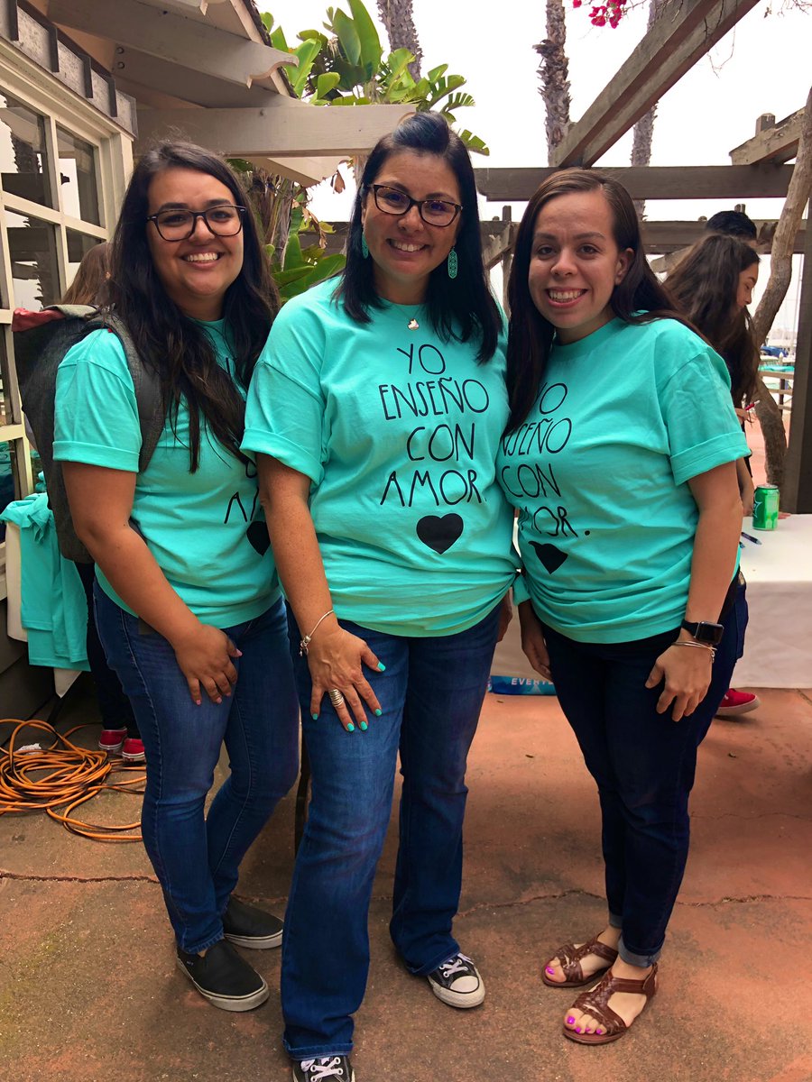ms_rubalcava's tweet photo. Maestras de Corazón 2019 @maestrasandoval @escamillahilda @conferenciaMDC #mdc2019 https://t.co/SS3rtDn3r3