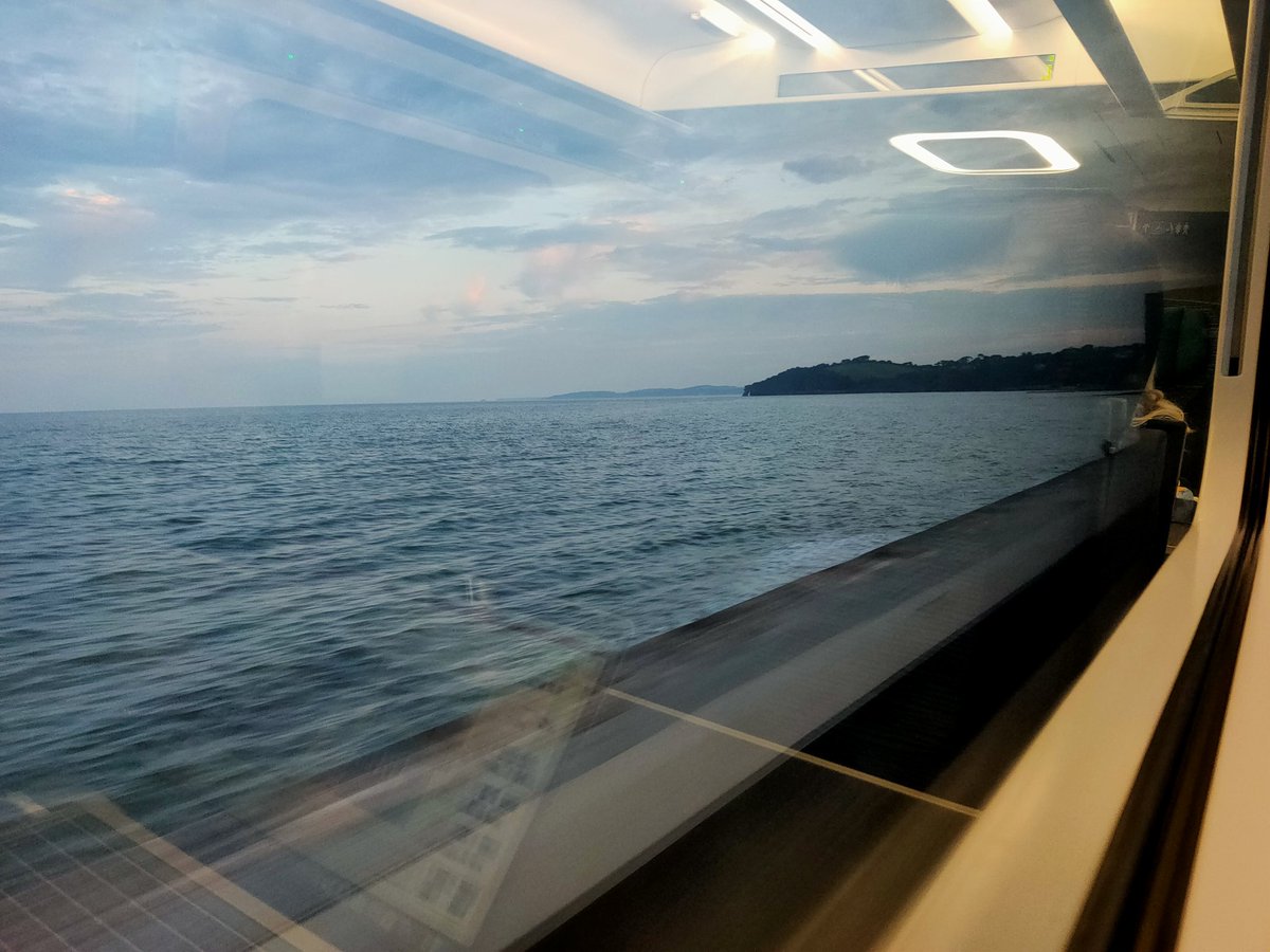 benwood's tweet photo. 46 hours later and I'm home from the Gold Coast ๐ฆ๐บ to Cornwall ๐ฌ๐ง. 3 flights, 1 bus ride, 3 train journeys and 2 trips in a car! Amazing trip & another great #5G adventure. Roll on the long weekend!! #5GWorldTour https://t.co/LkaKwcR9AD