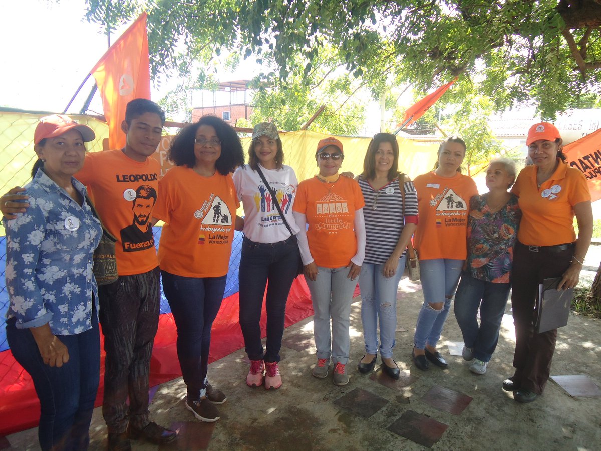 VP_Infante's tweet photo. Aquí nadie se cansa, desde #ValleDeLaPascua  nuestro equipo de #VPInfante sigue en la calle, unido y comprometido con la reconstrucción de Venezuela.

¡Seguimos adelante!

#VPGuarico
#ActivadosEnOperacionLibertad https://t.co/bMuQUZE8IQ