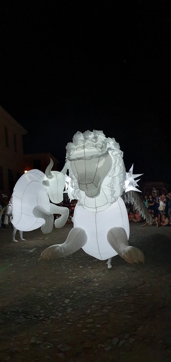 jmluis_jose's tweet photo. Planetarium:feria de teatro de ciudad rodrigo https://t.co/AqvnBUqFta