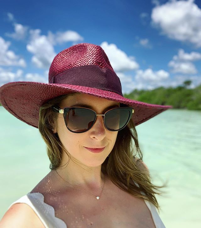 elissajosee's tweet photo. here comes the sun .
.
.
#tulum #beach #laguna2 #vacation #travel #mexico https://t.co/hjD9k5K5OW https://t.co/WMrBFLwgLm