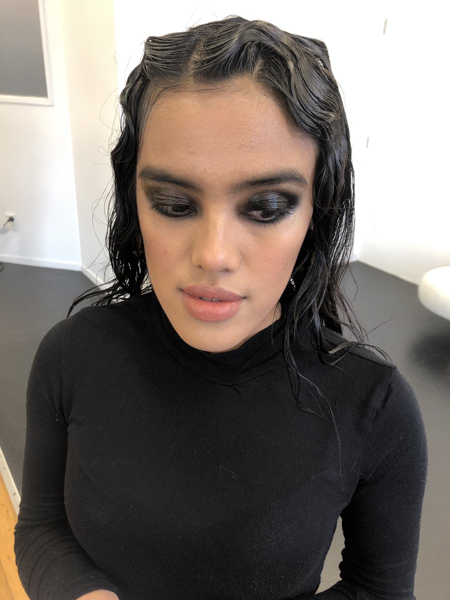 CHLOE COWEN (chloecowenmua) Twitter