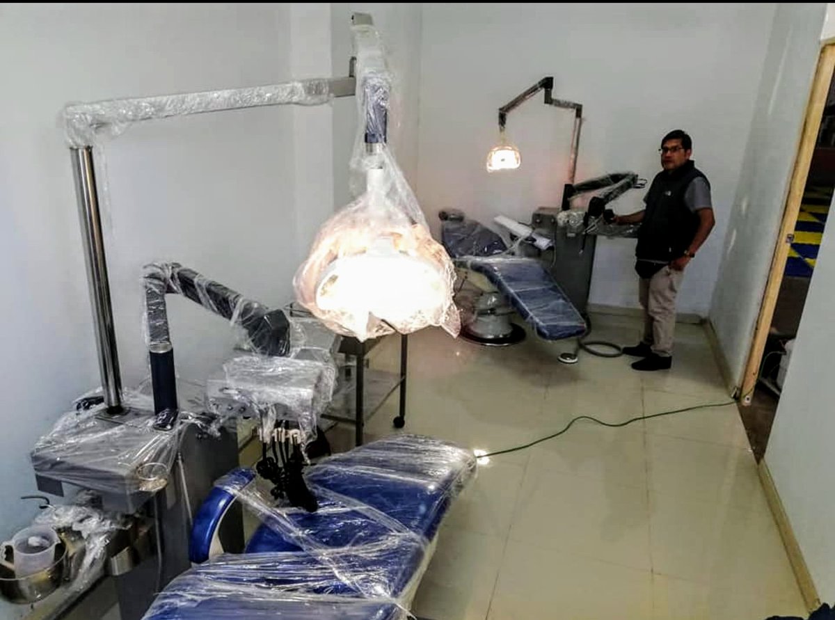 EliasCompromiso's tweet photo. #ICA: Inauguración Centro Odontológico #AlanGarcia,
Obra realizada con apoyo de Clínica Estomatologíca V.R. Haya de la Torre (Lima) y Agrupación Nacional de Odontologos Apristas #ANDOA, mi saludo al CER ICA por su entusiasmo en hacer realidad este proyecto
#SiempreConLasBases https://t.co/xhJzZB2CqF