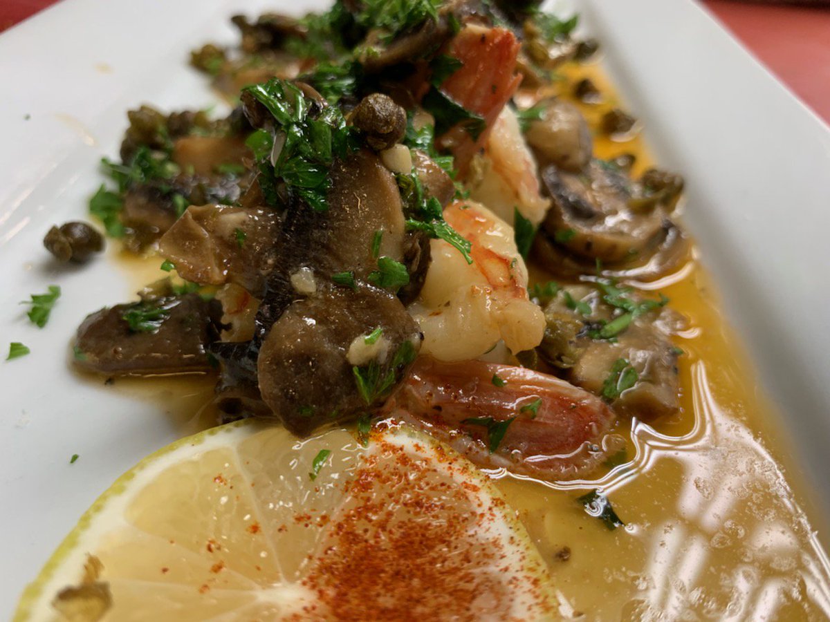 What's for dinner tonight? Let me cook for you!

#SaturdayVibes #dinner #vikingchef