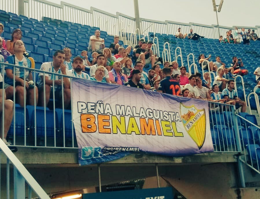 PMBENAMIEL's tweet photo. Gracias a nuestros soci@s que hoy han acudido al primer encuentro en la que hemos "disfrutado" de un momento histórico en la peña al inaugurar nuestra pequeña zona en nuestra amada Rosaleda 😍 #unbonitocomienzo #beginnigs #s513 https://t.co/xbhKZxKLBV