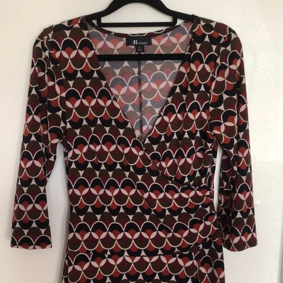 LidarSkye's tweet photo. So good I had to share! Check out all the items I'm loving on @Poshmarkapp from @vanbingbing @NinaAnneMc #poshmark #fashion #style #shopmycloset #newyorkcompany #calvinklein #lularoe: https://t.co/UzFWrwLvsf https://t.co/QyrX7qzV26