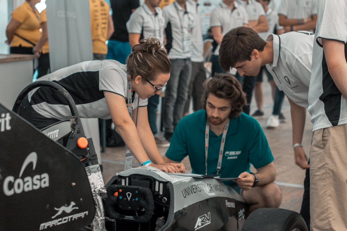 UVigoMotorsport's tweet image. Día 4

Hemos finalizado las pruebas estáticas de la  #FormulaStudentSpain con la realización Cost y Desing.

Durante el resto de la jornada hemos estado ultimando de cara a preparar el UM19 para el Autocross.

¡¡Os seguiremos informando!!

#UVigoMotorsport #Number14 #Lumeahí #FSS