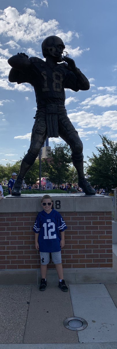 Sarahbeth8898's tweet photo. #CHIvsIND Go Colts! https://t.co/JRMSP1ESxu