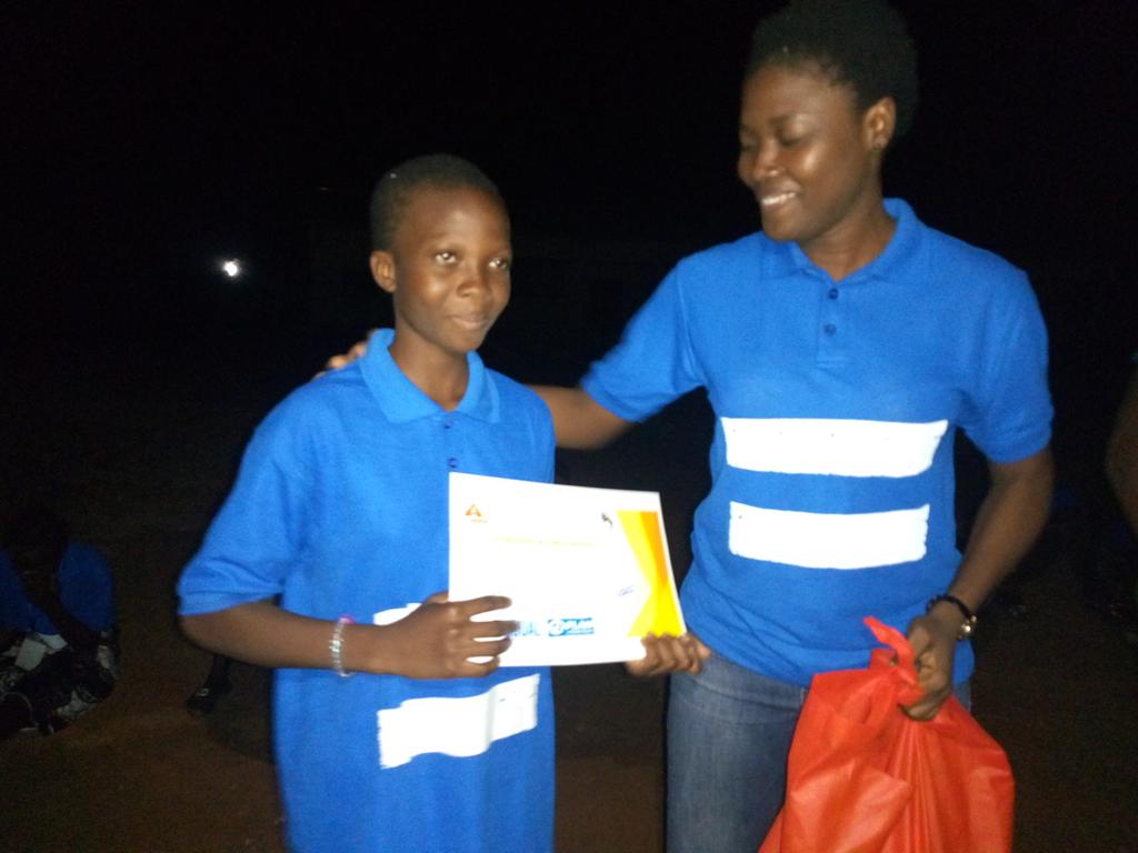 Obinrinblog's tweet photo. Nous sommes au terme de notre soirée qui fut riche en prestations théâtrales, animations et danses. Toutes les participantes ont reçu des attestations pour leur participation assidue. 
#CampObinrin2019 #GirlsGetEqual @PlanIntlBenin @PlanWestAfrica @Association_JVS @ab_benin https://t.co/FP3gbPs5iS