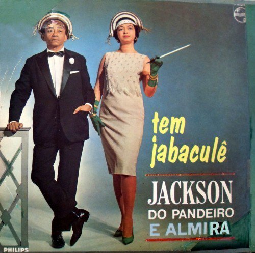 Além de serem casados, #JacksonDoPandeiro e #ElmiraCastilho estabeleceram uma bela parceria no trabalho, lançando diversos discos juntos.

Um desses discos feitos em conjunto é o "Tem Jabaculê", de 1964, e você pode escutá-lo inteirinho no IMMuB!👇🎧
→ bit.ly/2Msl6Hl