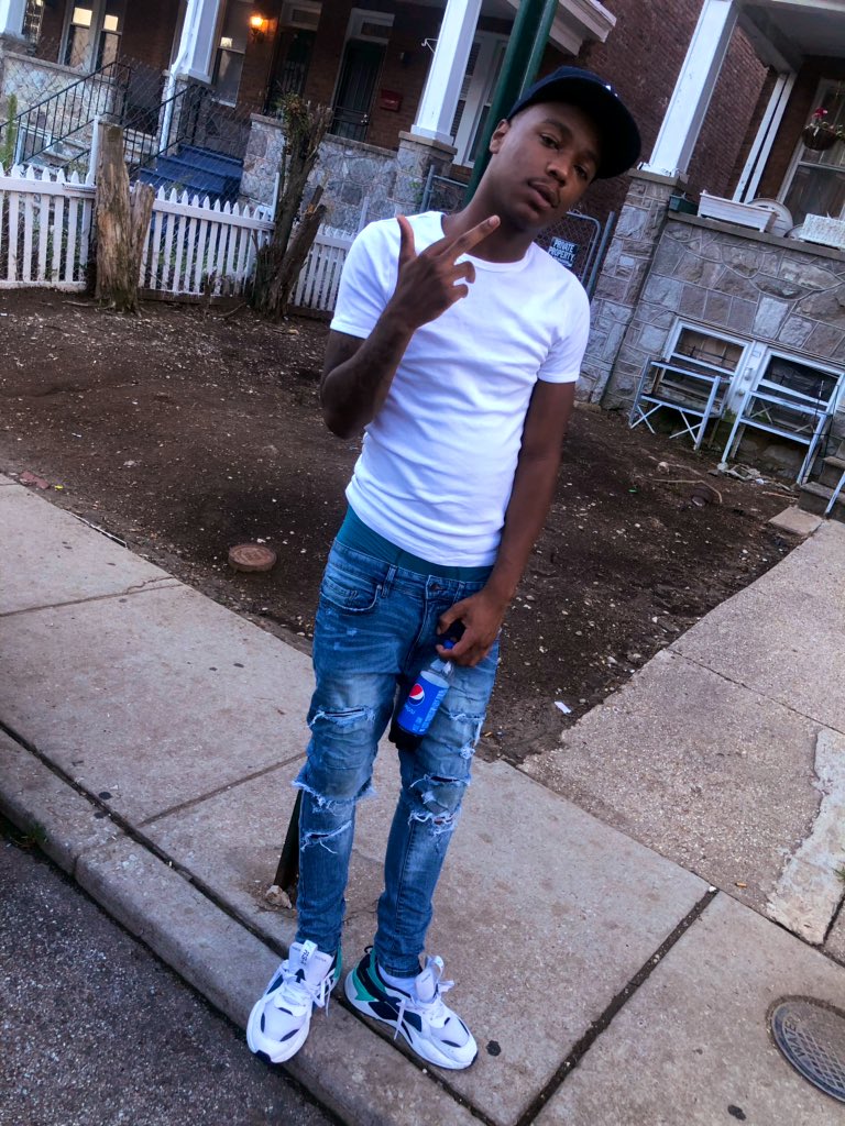 5200Fatz_'s tweet photo. Bitches Love My Look I Be Clean✨ I Really Be Interacting With Feins💯 #LongliveJefé🕊 #GSOSA💔 https://t.co/ktHFTef4na
