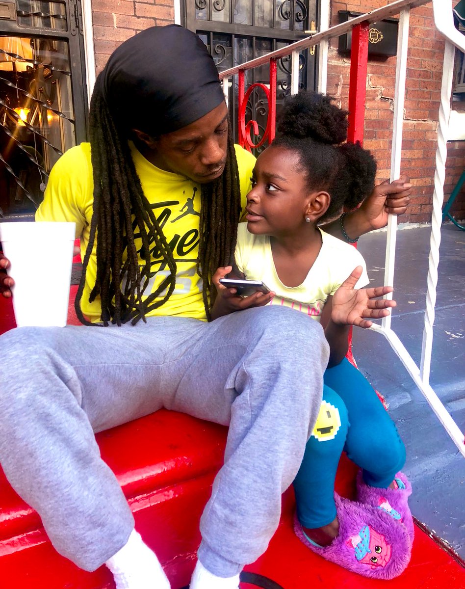 Skills_215's tweet photo. Iβm always gonna be her rock, protector, guiding light, healer, motivator, provider, mentor, & anything else she needs daddy for. In return sheβs my world! πβ€οΈ#QualityTime β’ #PrincessMaddie β’ #TwinTwin β’ #Bondage https://t.co/Hhl3dIhPXB