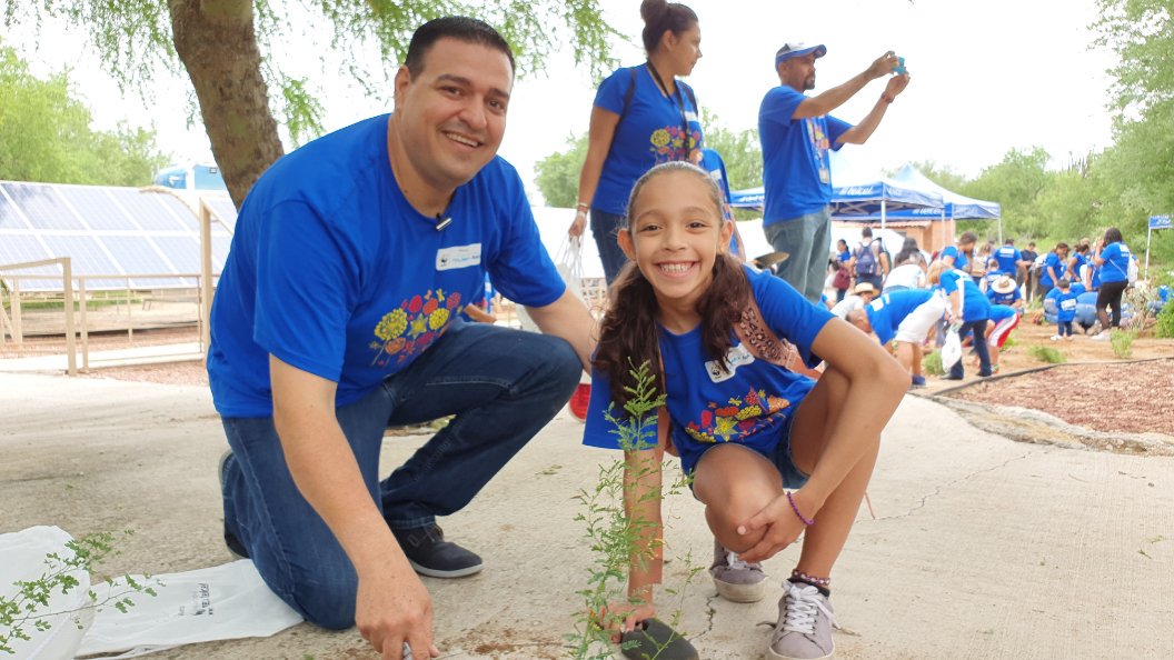 Con actividades como la que llevamos hoy a cabo ayudamos a sensibilizar y a crear conciencia, así como al cambio de actitud hacia el medioambiente para tomar acciones a favor de la flora y fauna nativa de cada región. #LaNaturalezaNosLlama