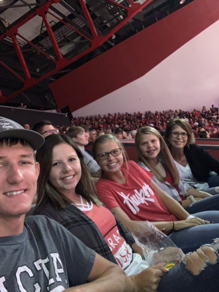 jcbuck243's tweet photo. Go Big Red! #huskers https://t.co/cIsm3QtaA2