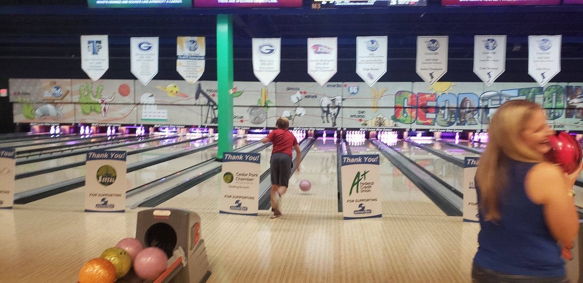 LyleGrimes's tweet photo. .#CedarPark we need a bowling alley for good family fun https://t.co/AwZl5VBHLX