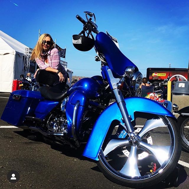 GreshamRiders's tweet photo. Life is better when you cry a little, laugh a lot and are thankful for everything you’ve got. This is a bad-azz bike @blakeyj66 , if you want a Harley look him up!! 👍👍 Ride safe my friends!! 🔥🔥🔥🔥🔥🔥 #motorcycle #moto #harley #harleyriders #harleyl… https://t.co/HbC0PePVqQ https://t.co/fyf8tu8ZJi