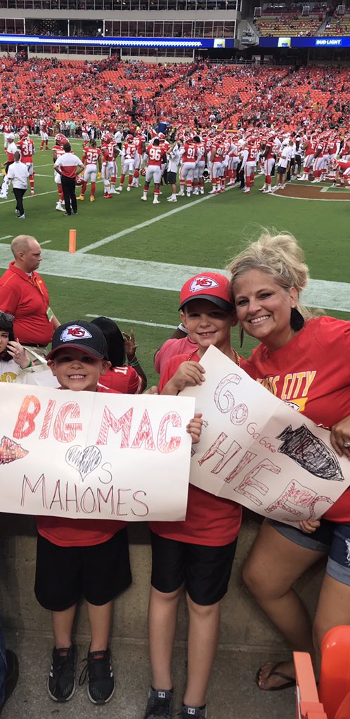 Mrs_Gear's tweet photo. Big Mac Loves Mahomes #chiefskingdom https://t.co/KBdtocAQ23