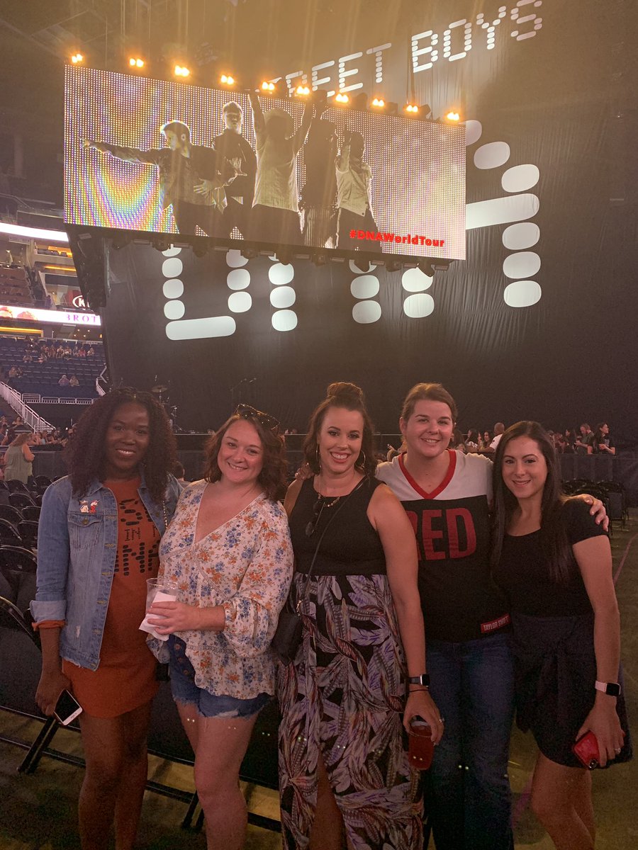 Welcome home <a href="/backstreetboys/">Backstreet Boys</a>! #BSBORL #DNAWorldTour