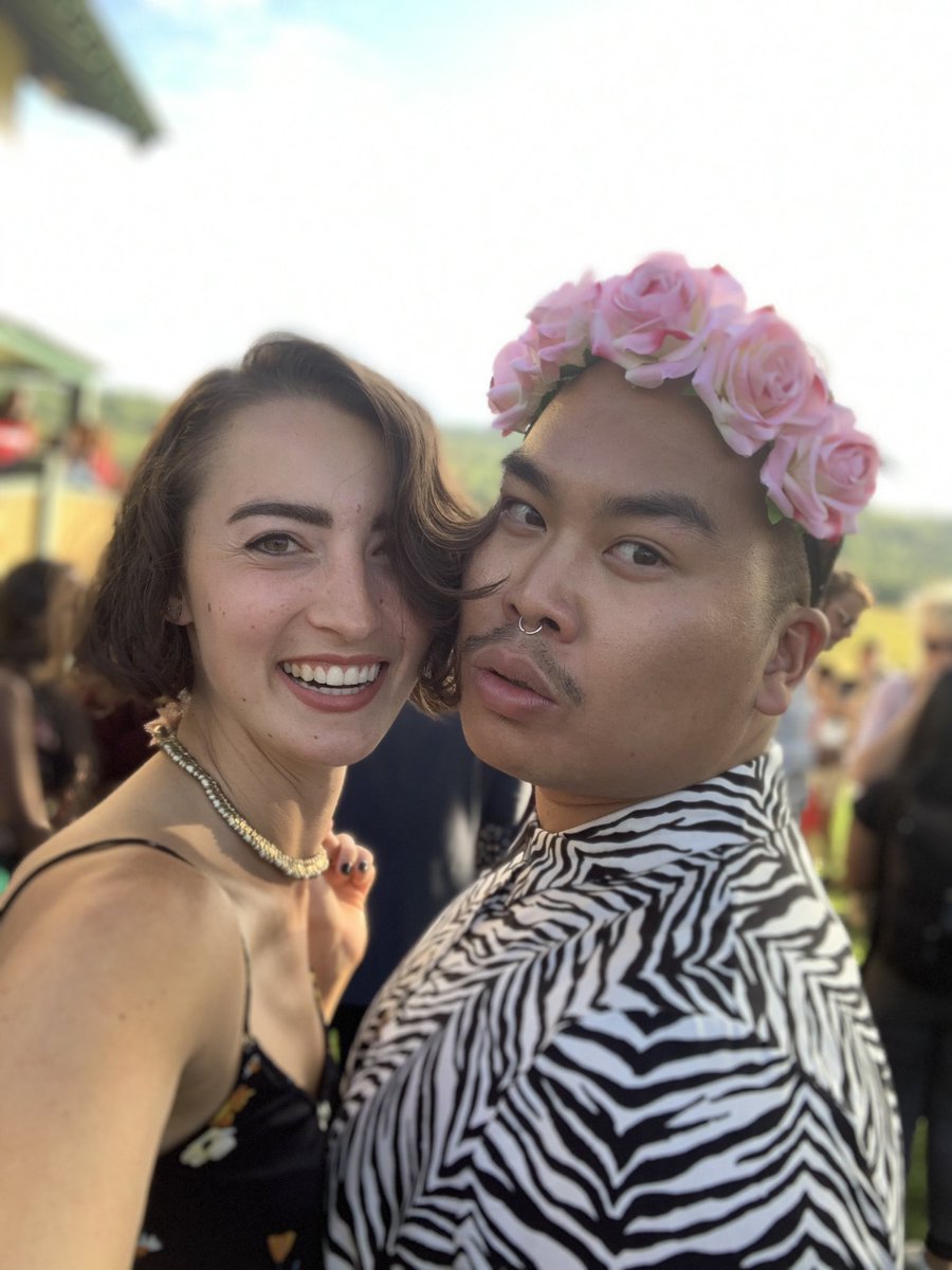 GabrielleBates's tweet image. What a beautiful blur. Thank you, Bread Loaf 🖤 #blwc19