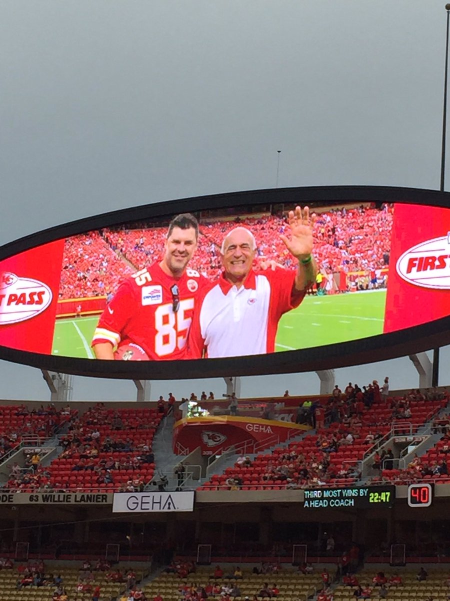 GoHawklets's tweet photo. From winning State Championships here in the 80s to throwing out tonight’s ceremonial First Pass, Coach Severino has a lot of love for Arrowhead Stadium! Thanks for the memories @Chiefs! ROCK STATE https://t.co/i8O0ZfAsvW