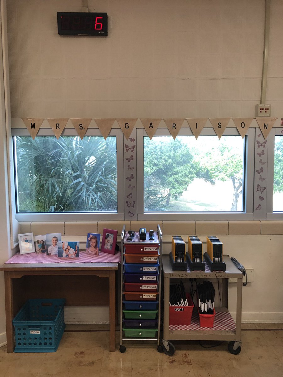 IordankaGarison's tweet photo. Ready for the new school year! Thank you everyone who helped me with my classroom! #TexanPride https://t.co/2c93sF8HiA