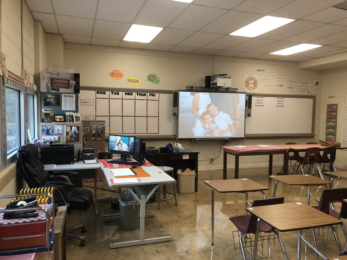 IordankaGarison's tweet photo. Ready for the new school year! Thank you everyone who helped me with my classroom! #TexanPride https://t.co/2c93sF8HiA