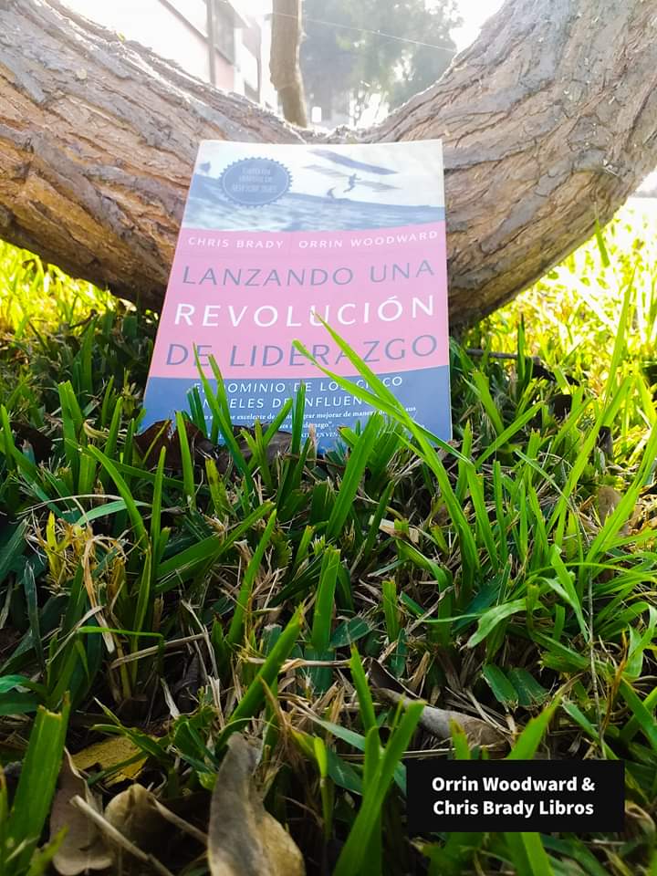 OWCBLibros's tweet photo. LANZANDO UNA REVOLUCIÓN DE LIDERAZGO📗📕
.
.
#tlyaw #LRL #LLR #ProyectoC4 #SolvenciaFinanciera #Dibs #TienesDibs #liderazgo #Leadership #LifeApp #SuperApp #Lifeinfo https://t.co/oRFB2sfz1K