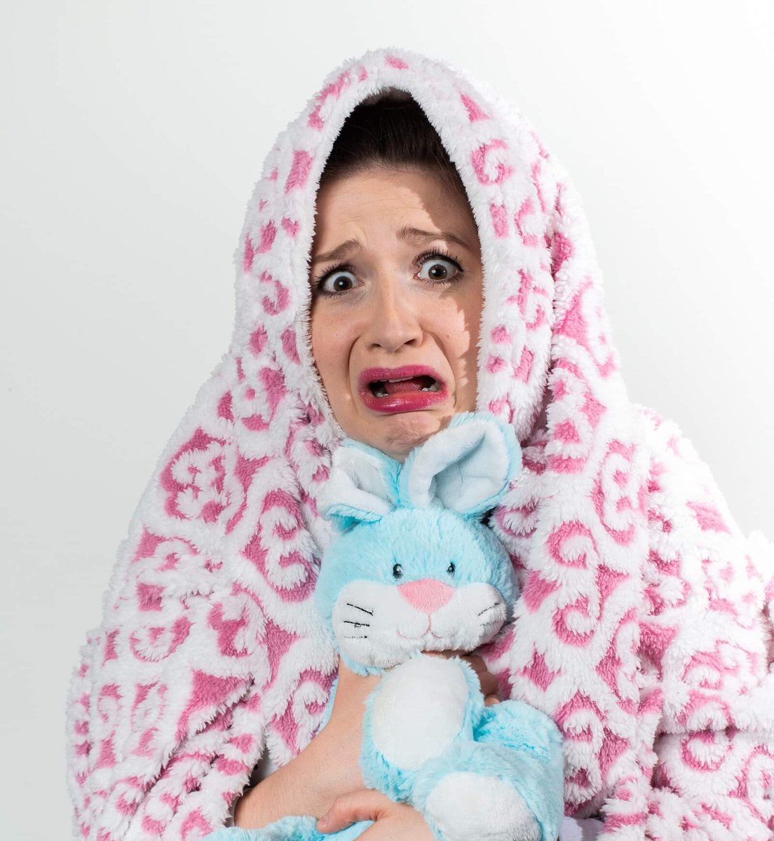 SquirrelsuitT's tweet photo. ⭐️⭐️⭐️⭐️ 4 STARS from Check the Program @IntrepidTheatre!
“...buoyed by Rhamey’s extraordinary gifts as a storyteller.”
“...add this one to your list...a truly exceptional performer.”
Next show SUNDAY @ 7:45PM 🔥
#yyjfringe #ScaredyCatShow #vanfringe
https://t.co/gRGmgHCCwV https://t.co/cfdkpYkEd7