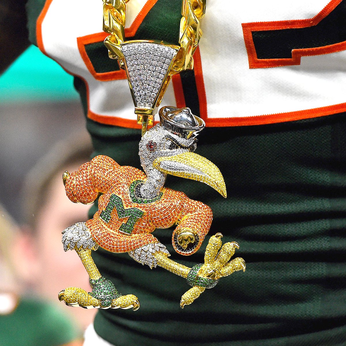 BleacherReport's tweet image. Miami's Turnover Chain through the years ⛓🔥

(via @CanesFootball)