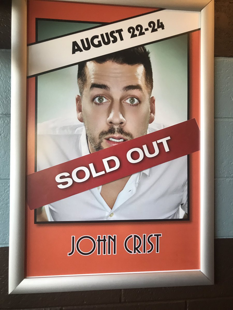 DaniSweetJones's tweet photo. @DustinNickerson you’re hilarious! Nice to meet you! #RoyalOak #comedy https://t.co/XcO2zigabx