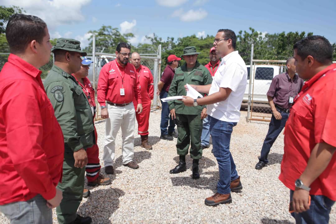 BellorinPDVSA's tweet photo. Así fue la jornada de inspección a los siguientes puntos de control: Cruce de Belén Zuata, Centro de Bombeo Junín, #Petrocedeño @Petro_SanFelix y en áreas de construcción cercanas a la Urbanización Marazuata y 
al Complejo José Antonio Anzoátegui en la comunidad de #Zuata https://t.co/e5jC1YSiod