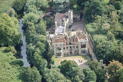 Help We are #Volunteers #Gardens #Grounds #rt Can you help us restore the grounds #Warwick  gofundme.com/restoreguyscli…