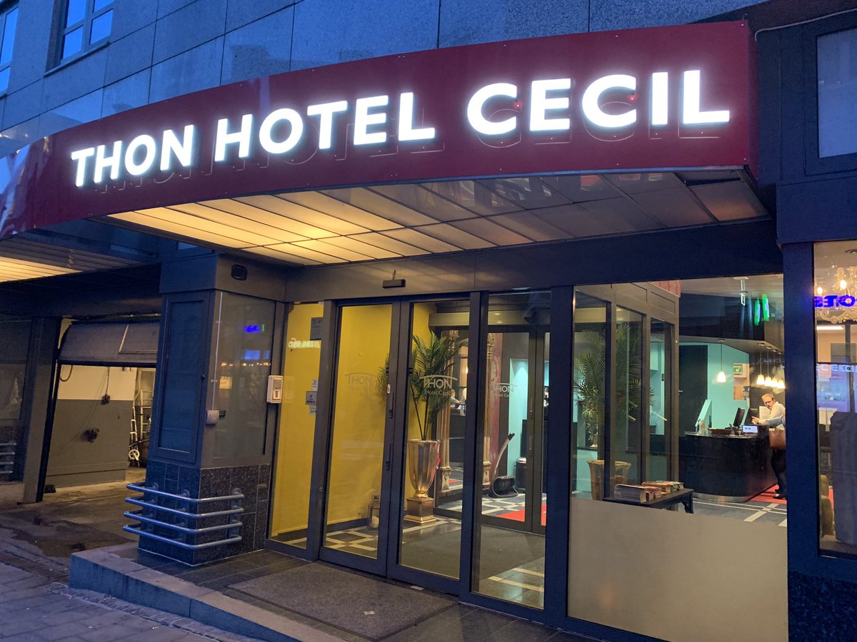 Jtni's tweet photo. Cecil keeps asking me which hotel he’s staying at. https://t.co/f7iyVA54Hc