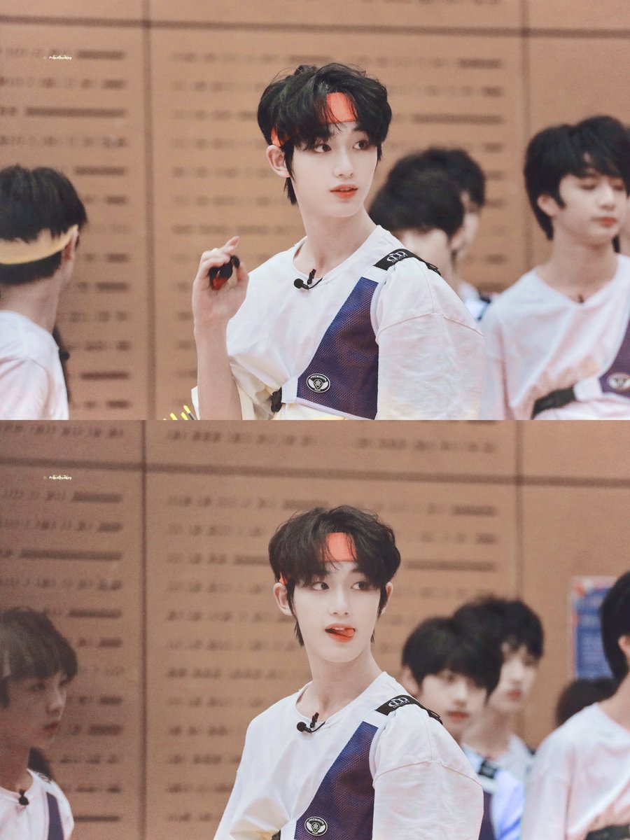 dingchengxin024's tweet photo. #台风少年团 #typhoonteens #丁程鑫   #딩청신  #ディンチェンシン #Dingchengxin #Chengxin #TF家族 #TFFamil
cr:logo https://t.co/nnugIDovog