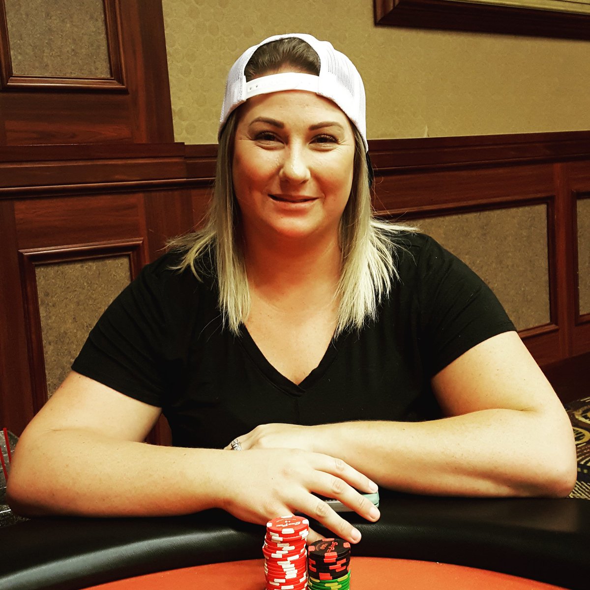 SPPokr's tweet photo. Congratulations to Lindsay for taking home the most in our 7 way chip chop in the Stamina Tournament! We had 37 players and paid out $4,255! @southpointlv #ALLIN #Stamina #DeepStack #SuperDeepStack https://t.co/ndktRaqNHC