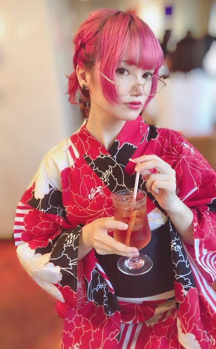 Twitterのコスプレ画像15